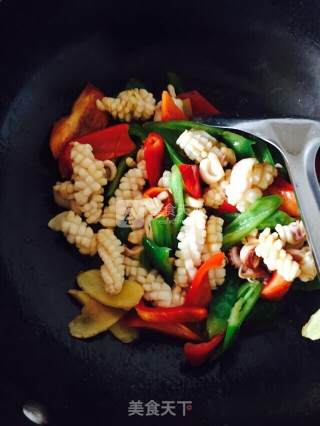 Fresh Squid with Green Pepper recipe