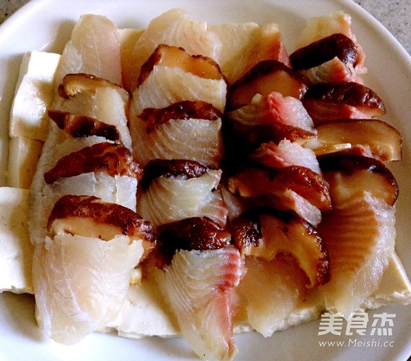 Steamed Sea Bream with Tofu and Shiitake Mushrooms recipe