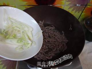 Shredded Pork Flammulina recipe