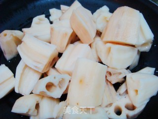 [hebei] Lotus Root Salted Goose Pot recipe