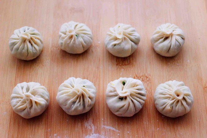 Thin-skin Chives and Egg Buns recipe