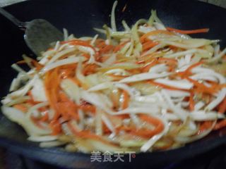 One of The Vegetarian Spring Festival Dishes-vegetarian Fried Pleurotus Eryngii Shredded recipe