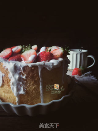#四session Baking Contest and is Love to Eat Festival# Chimney Chiffon Yogurt Strawberry Cake recipe