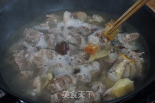 Braised Lamb with Crispy Meat Carp recipe