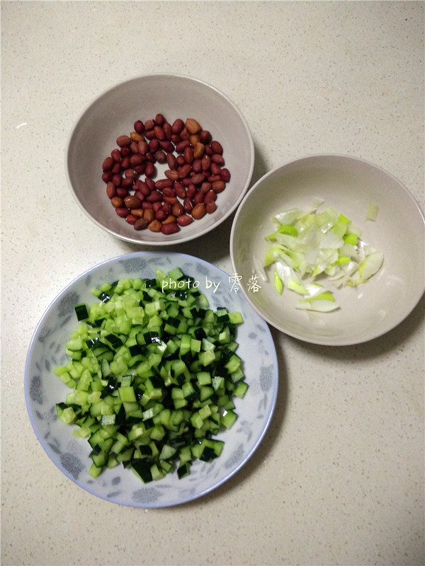 Diced Pork with Cucumber Sauce recipe