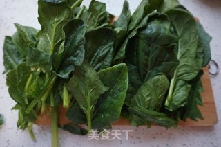 Spinach with Nuts recipe