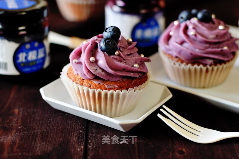 Blueberry Cheese Cupcakes recipe