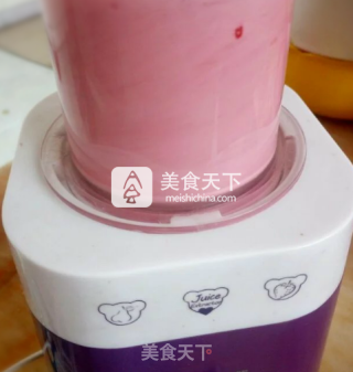 Strawberry Milkshake recipe