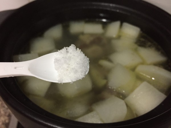 White Radish Beef Bone Soup recipe