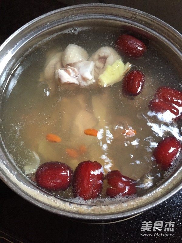 Red Date Chicken Soup recipe