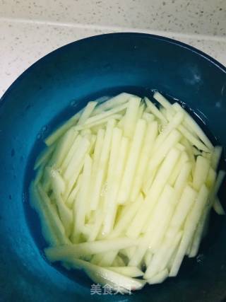 Sauerkraut and Potato Shreds recipe