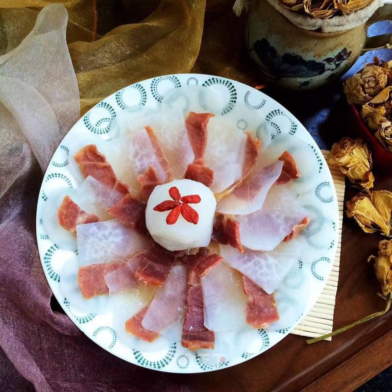 Steamed Ham with Radish recipe