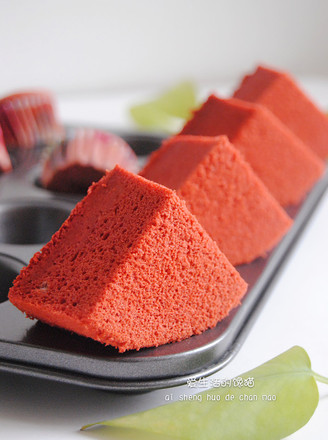 Red Velvet Cheese Chiffon Cake
