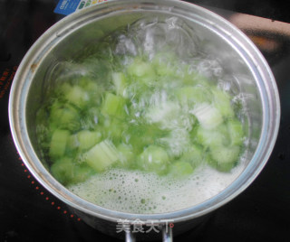 Peanuts Mixed with Celery recipe