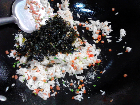 Carrot Fried Rice with Seaweed recipe