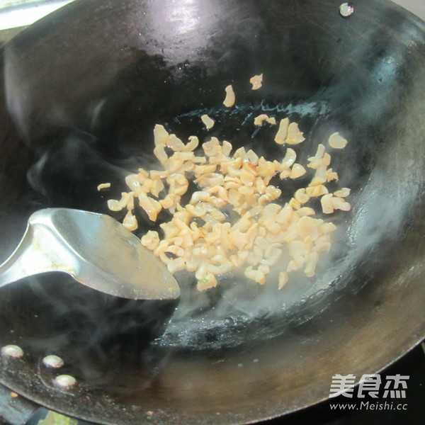 Stir-fried Meatballs with Dried Radish recipe