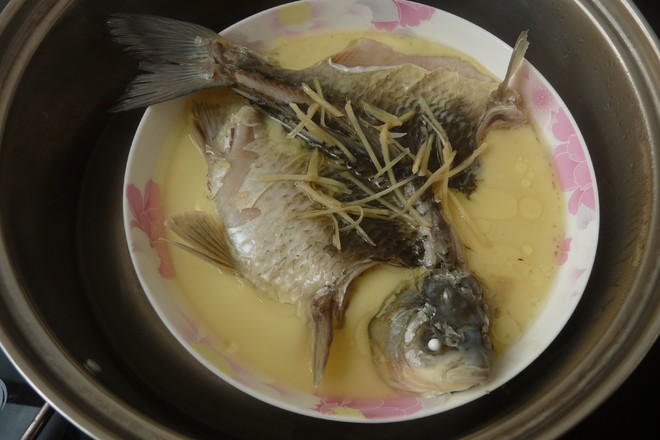 Steamed Egg with Crucian recipe