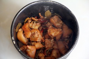 Crispy Roast Pork Trotters recipe