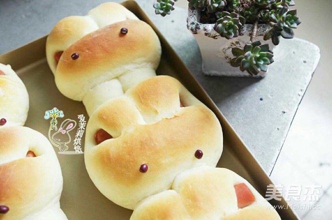 Cute Bunny Sausage Bread recipe