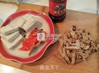 Braised Fatty Intestines with Smelly Dried Seeds of Tempeh recipe