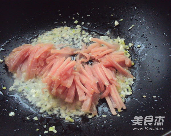 Fried Noodles with Cabbage and Pork recipe