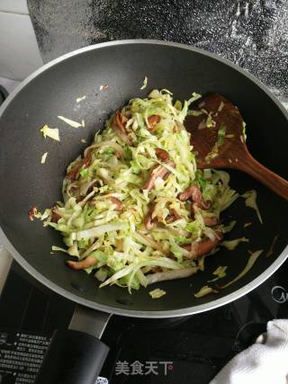 Stir-fried Cabbage with Mushrooms recipe