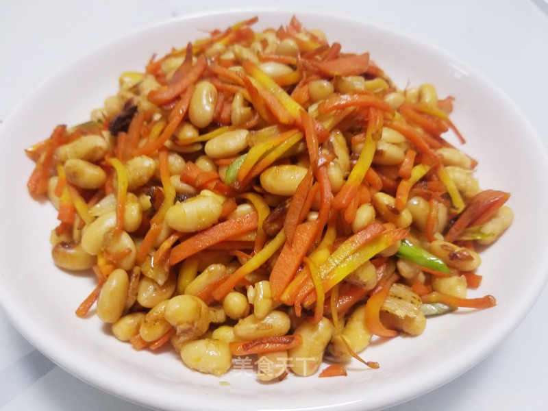 Stir-fried Carrots with Soybeans recipe