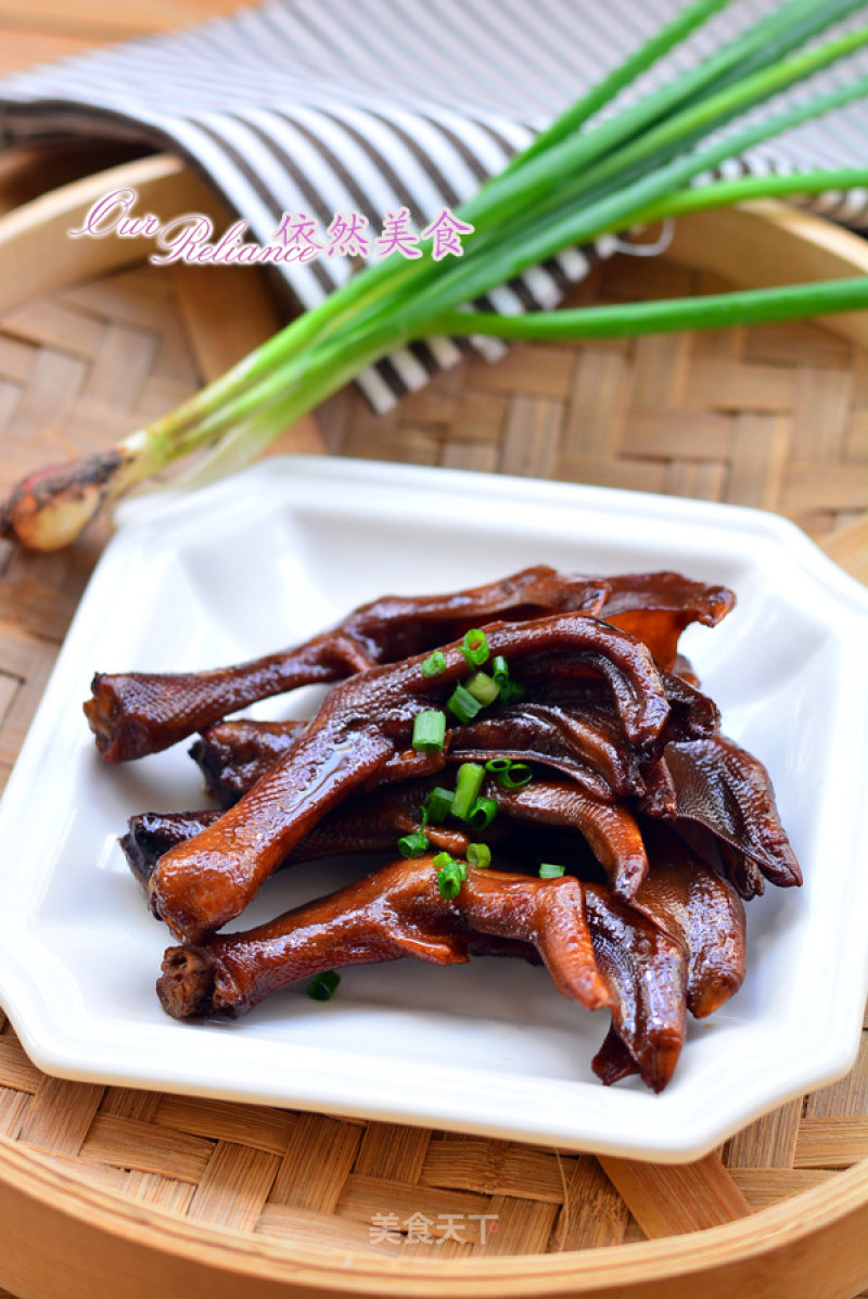 The Most Common Duck Feet Can be Delicious-caramel Braised Duck Feet recipe