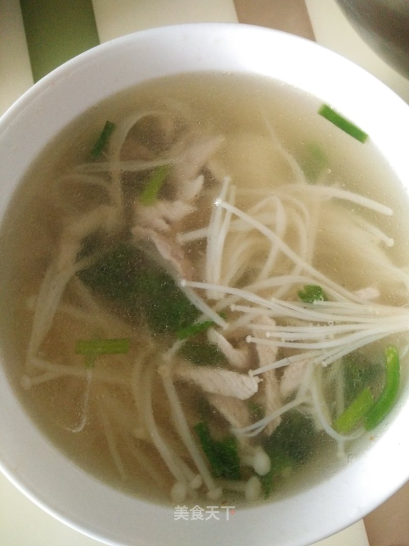 Enoki Mushroom Lean Meat Soup recipe