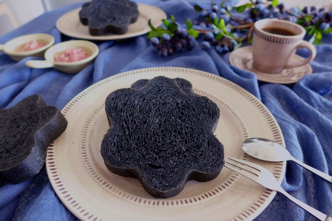 Black Sesame and Bamboo Charcoal Toast recipe