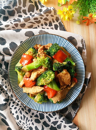 Stir-fried Chicken with Broccoli recipe