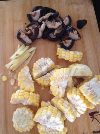 Mushroom and Corn Pork Ribs Soup recipe