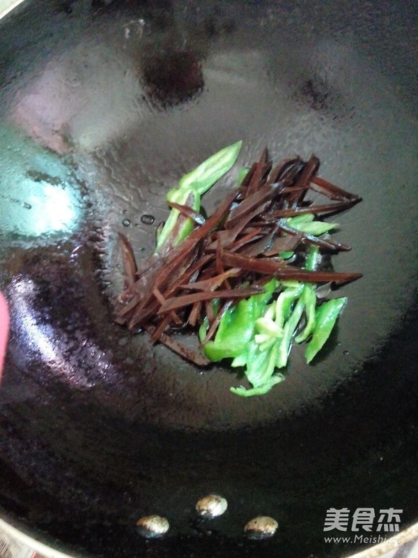 Stir-fried Pickles with Potato Shreds (kong Ming Cuisine) recipe