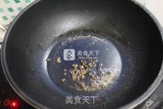 Stir-fried Mung Bean Sprouts with Leek recipe