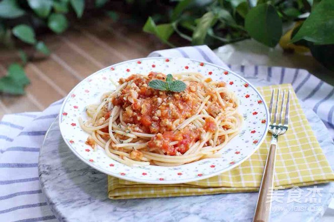 Spaghetti with Tomato Meat Sauce recipe