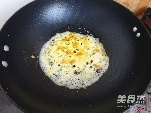 Baked Bitter Gourd with Egg Yolk recipe