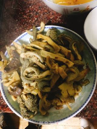 Stir-fried Lamb Tripe with Garlic Seedlings recipe