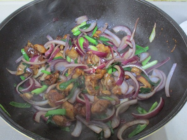 Fried Chicken with Onions recipe