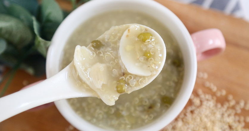 Quinoa and Mung Bean Porridge