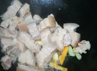 [taji Pot] [sweet Like A Flower] [the Meat You Want to Eat After Eating It] Sprite Braised Pork recipe