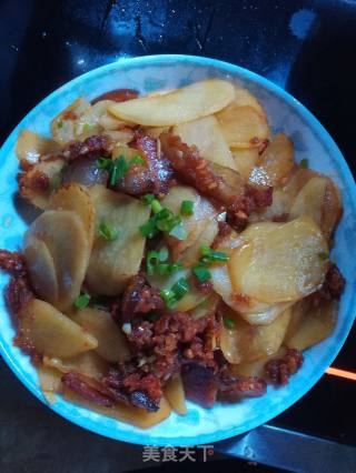 Stir-fried Potatoes with Pork Pepper recipe