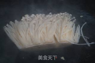 Flavored Roast Pork with Pickled Pepper and Enoki Mushroom recipe