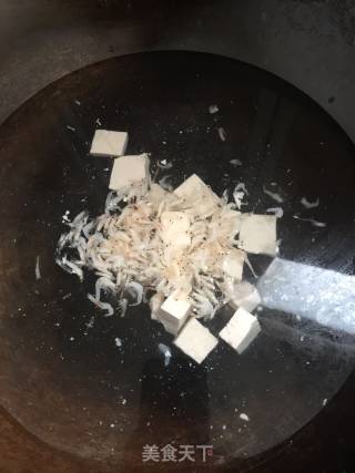 Seaweed Tofu Soup recipe