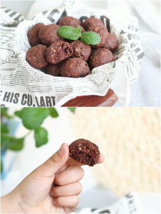 Chocolate Oatmeal Energy Ball recipe