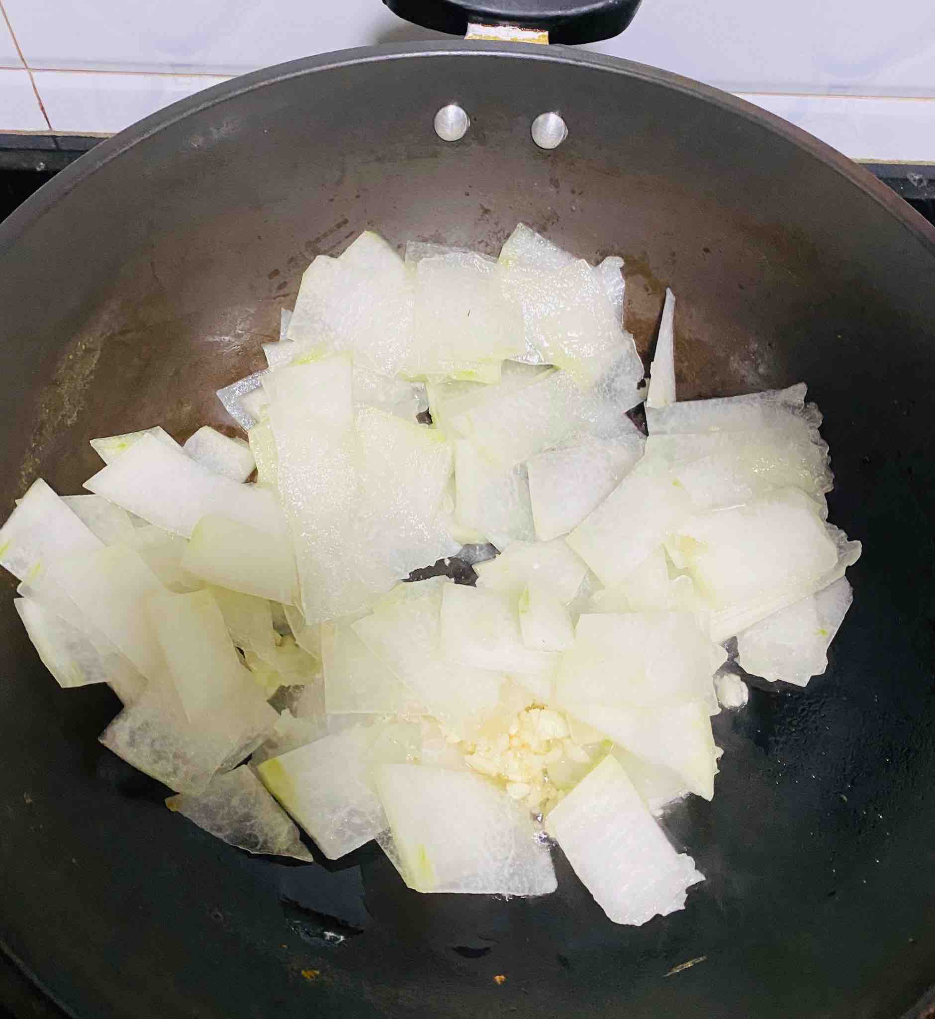 Braised Winter Melon in Sauce is Good for Dinner recipe