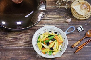 Stir-fried Seasonal Vegetables with Baby Corn recipe