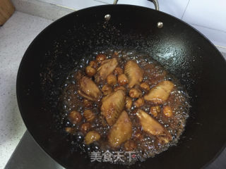 Braised Chicken Wings with Chestnuts recipe