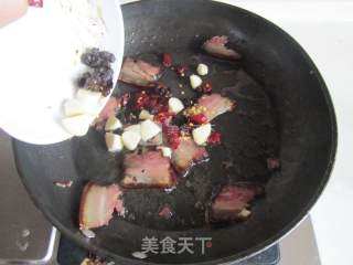 Stir-fried Cauliflower with Tempeh Bacon recipe