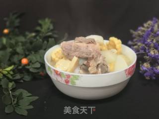 Corn, Winter Bamboo Shoots and Carrot Bone Soup recipe