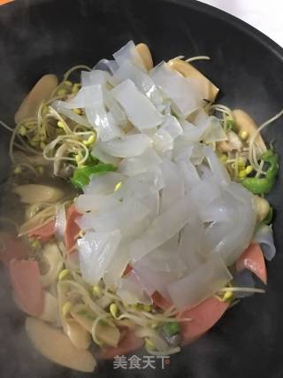 Stir-fried Liangpi recipe